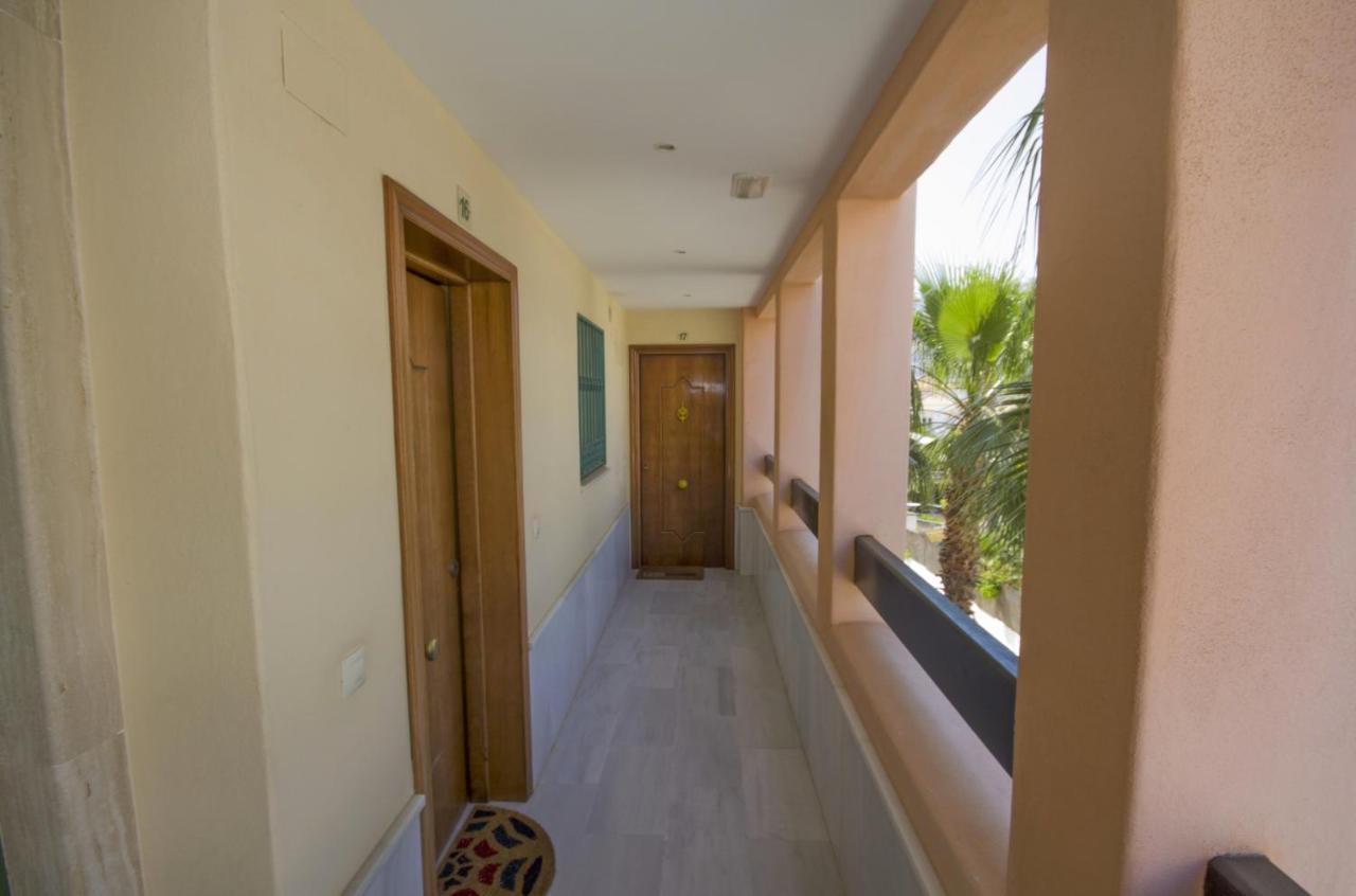 Albi B&B Burriana Beach Nerja Kültér fotó