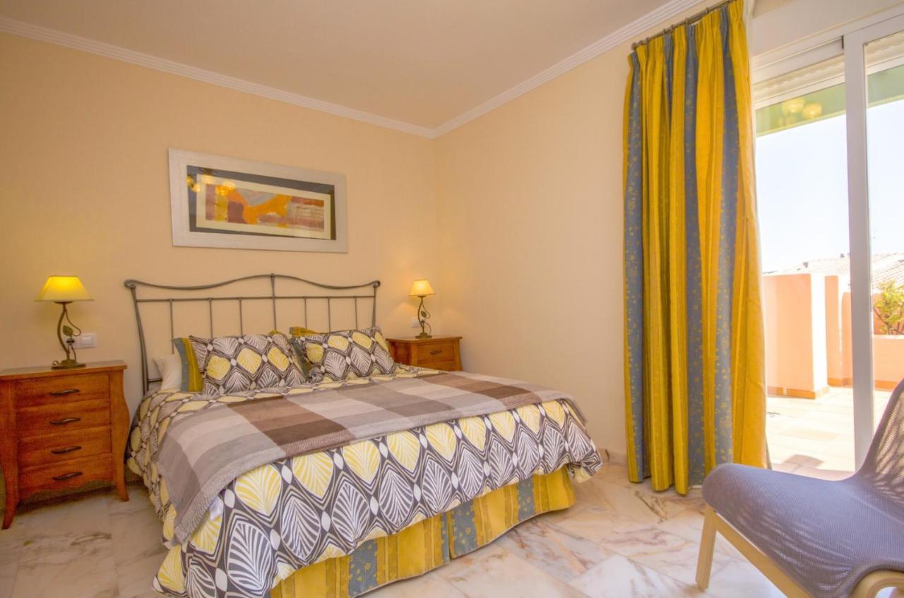 Albi B&B Burriana Beach Nerja Kültér fotó